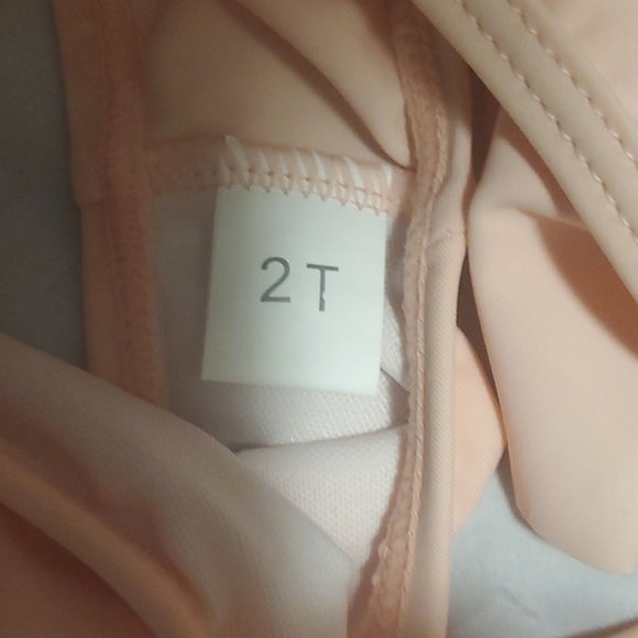 🧸2 for 15🧸Girls 2T bikini top - Picture 2 of 3